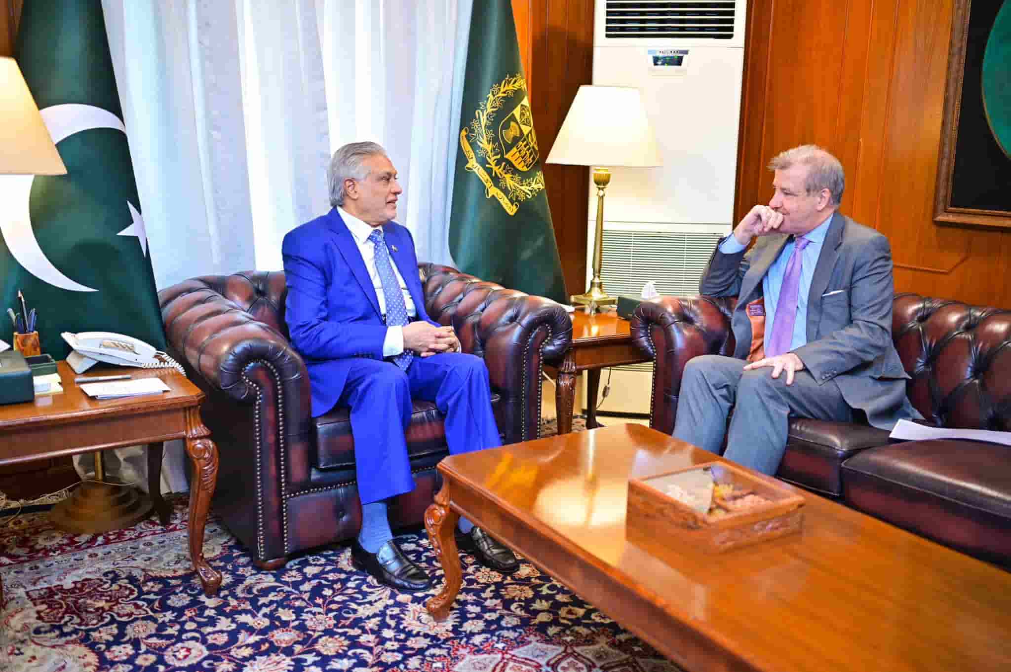 سینیٹر اسحاق ڈار سے سپین کے سفیر کی ملاقات،